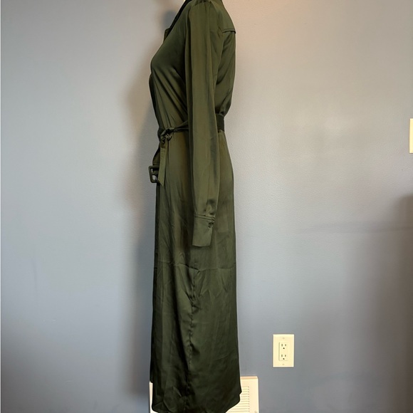 Aritzia Babaton Forest Green Button-Up Midi Dress w/ Belt size 2 - Picture 9 of 11